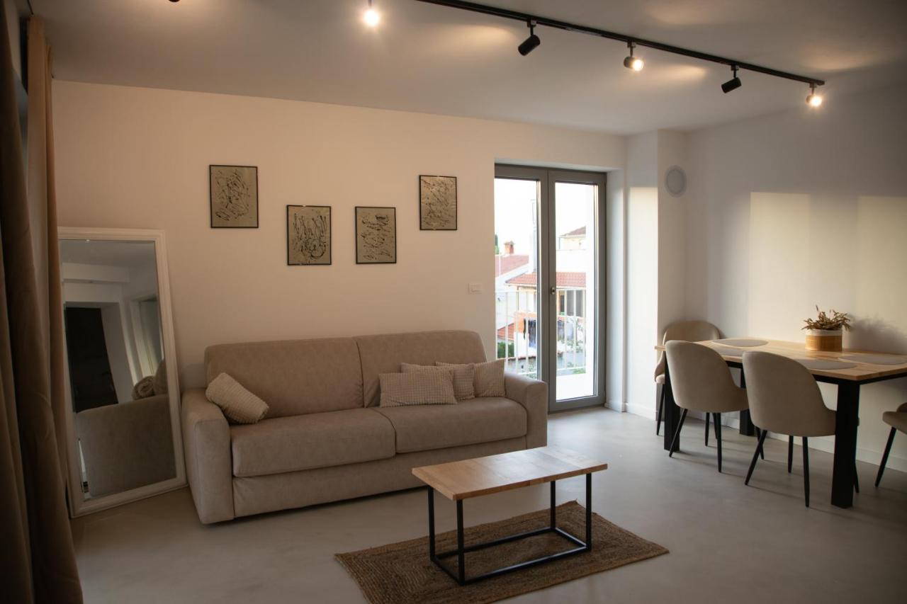 Appartamento A-Seven Rovigno Esterno foto
